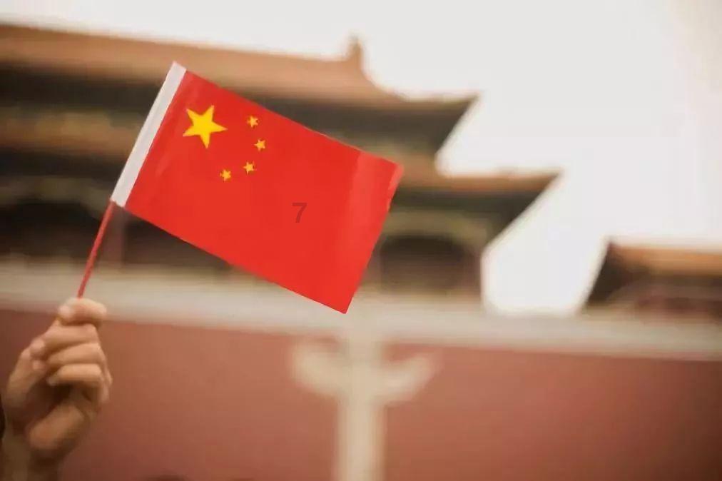 柯文哲手里的八票,蓝绿都想要