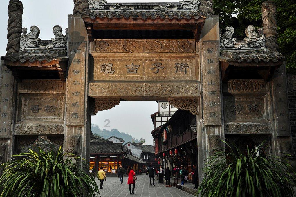 《漂洋过海再爱你》01：女主夏缘的未婚夫跑到国外，她追到国外